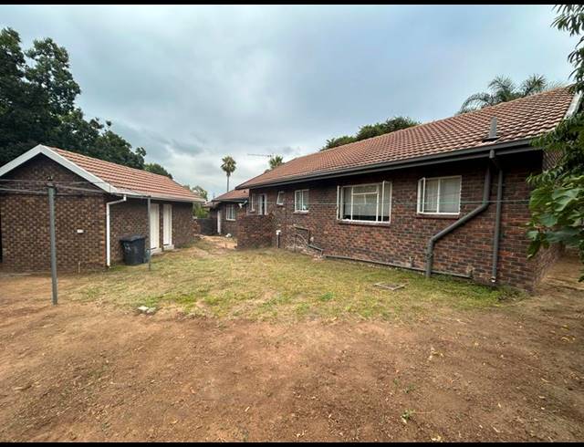 3 BEDROOM PROPERTY TO RENT IN ROOIHUISKRAAL